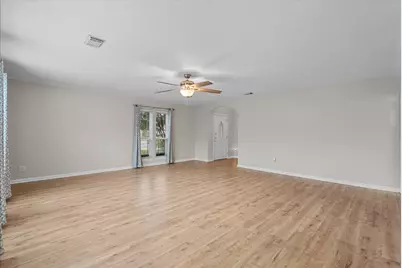 10023 Kirkwren Drive, Houston, TX 77089 - Photo 6