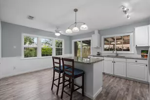 10023 Kirkwren Dr, Houston, TX 77089 - Photo 8