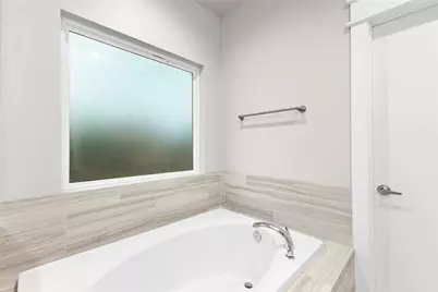 2511 Des Chaumes Street, Houston, TX 77026 - Photo 16