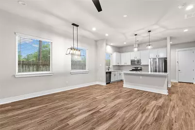 2511 Des Chaumes Street, Houston, TX 77026 - Photo 4