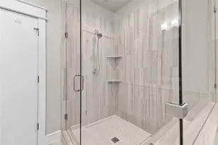 2511 Des Chaumes St, Houston, TX 77026 - Photo 14