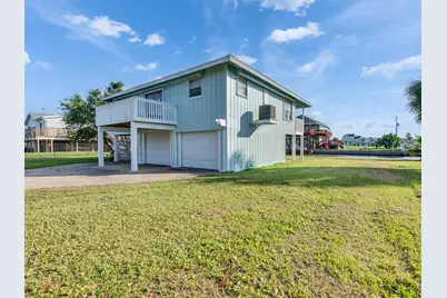 3813 Tradewinds Drive, Galveston, TX 77554 - Photo 14