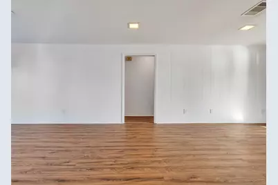 3813 Tradewinds Drive, Galveston, TX 77554 - Photo 28