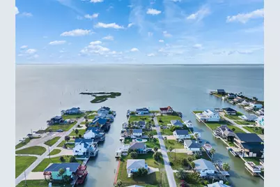 3813 Tradewinds Drive, Galveston, TX 77554 - Photo 8