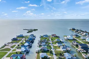 3813 Tradewinds Dr, Galveston, TX 77554 - Photo 8