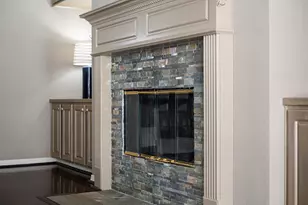 8639 Westbrook Forest Dr, Sugar Land, TX 77479 - Photo 10