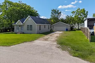 104 Avenue E, Highlands, TX 77562 - Photo 20