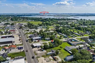 104 Avenue E, Highlands, TX 77562 - Photo 18