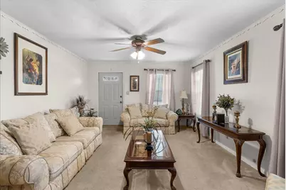 104 Avenue E, Highlands, TX 77562 - Photo 4