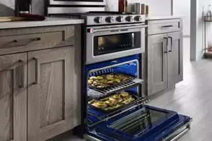 82 N Apple Spring Circle, The Woodlands, TX 77382 - Photo 18