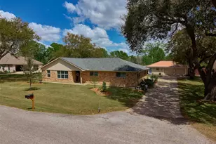 9015 Antonia St, Needville, TX 77461 - Photo 1
