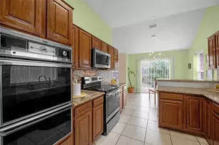 15519 Montesa Dr, Houston, TX 77083 - Photo 12