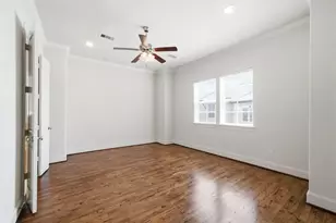 8926 Lakeshore Bend Dr, Houston, TX 77080 - Photo 22