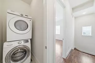 8926 Lakeshore Bend Dr, Houston, TX 77080 - Photo 30