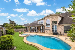8111 Highland Green Dr, Sugar Land, TX 77479 - Photo 30
