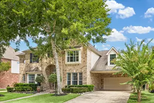 8111 Highland Green Dr, Sugar Land, TX 77479 - Photo 4