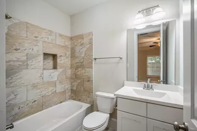 11005 Acorn Falls Drive, Houston, TX 77043 - Photo 20