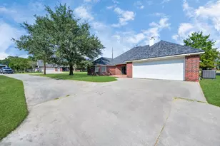 5874 Natchez Trce, Baytown, TX 77523 - Photo 38