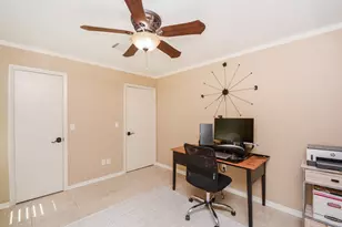 12800 Briar Forest Dr, Houston, TX 77077 - Photo 20