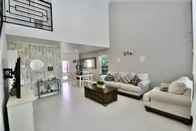 3330 Beran Drive, Houston, TX 77045 - Photo 4
