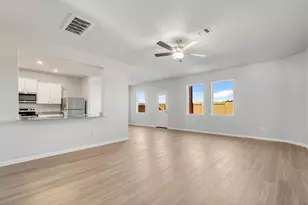 8212 Vanilla Orchid Dr, Houston, TX 77016 - Photo 2