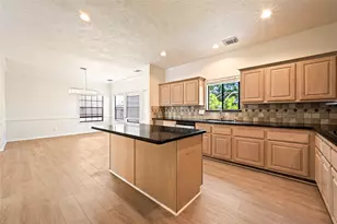 2607 Sailboat Dr, Houston, TX 77058 - Photo 22