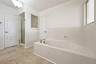 2607 Sailboat Dr, Houston, TX 77058 - Photo 16