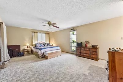 15 Country Lane, Woodcreek, TX 78676 - Photo 20