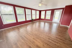 205 Peppermint Dr, Lake Jackson, TX 77566 - Photo 14