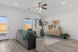 2515 Ocean Jasper Dr, Iowa Colony, TX 77583 - Photo 10