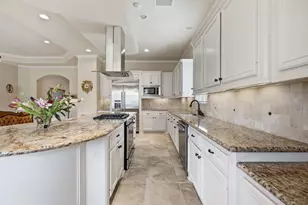 3303 North Cotswold Manor Drive, Kingwood, TX 77339 - Photo 6