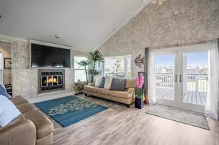 16544 John Silver Rd, Jamaica Beach, TX 77554 - Photo 8