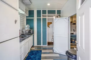 16544 John Silver Rd, Jamaica Beach, TX 77554 - Photo 40