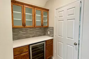 9215 Symphonic Ln, Houston, TX 77040 - Photo 12