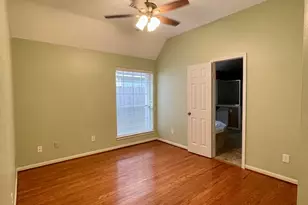9215 Symphonic Ln, Houston, TX 77040 - Photo 10