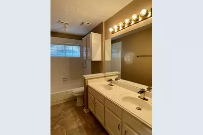 9215 Symphonic Lane, Houston, TX 77040 - Photo 10