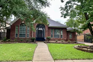 9215 Symphonic Ln, Houston, TX 77040 - Photo 1