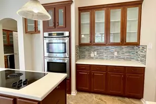 9215 Symphonic Ln, Houston, TX 77040 - Photo 10