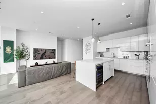 4521 San Felipe St, Houston, TX 77027 - Photo 10