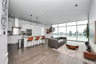 4521 San Felipe St, Houston, TX 77027 - Photo 2