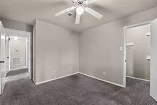 16019 Mill Point Dr, Houston, TX 77059 - Photo 24