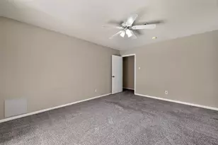 16019 Mill Point Dr, Houston, TX 77059 - Photo 26