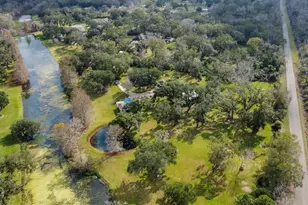 2015 Pecan Ln, Lake Jackson, TX 77566 - Photo 46