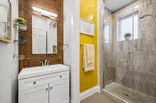 438 W 28th St, Houston, TX 77008 - Photo 18