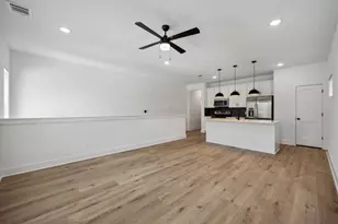 8021 Cora St, Houston, TX 77088 - Photo 10