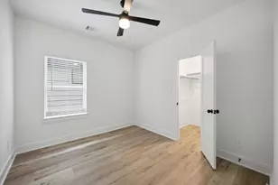 8021 Cora St, Houston, TX 77088 - Photo 18