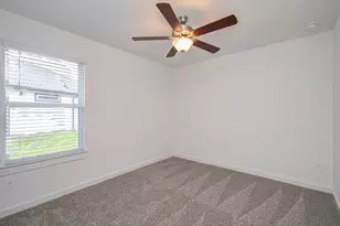 1130 Desert Willow Dr, Rosharon, TX 77583 - Photo 8