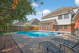 17410 Pikes Peek Ct, Tomball, TX 77377 - Photo 2