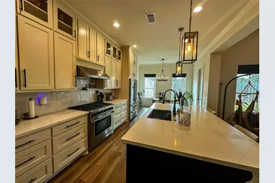 313 Mandavilla Way, Lumberton, TX 77657 - Photo 6