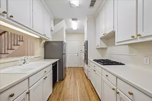 6859 Bellgreen Dr, Houston, TX 77030 - Photo 6